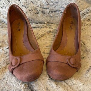 Euro Soft by Sofft brown faux suede chunky heels size 7M